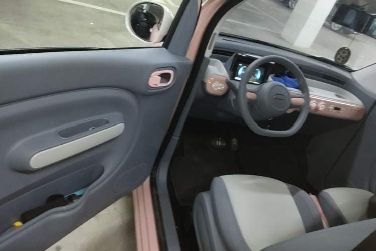 Used Bestune Pony 2025 222km Range Linglong Horse Driver Seat