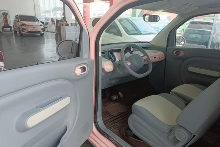 Used Bestune Pony 2025 222km Range Agile Horse Driver Seat