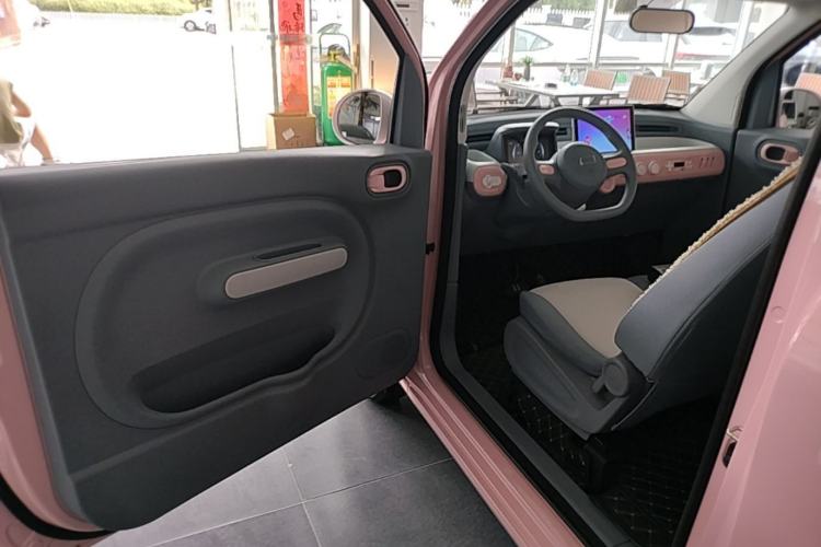 Used Bestune Pony 2025 222km Range Elegant Horse Driver Seat