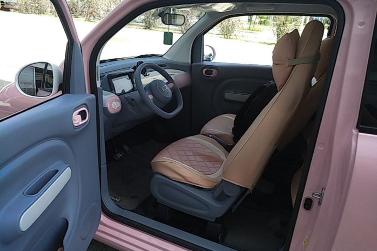 Used Bestune Pony 2025 222km Lightning Horse Driver Seat