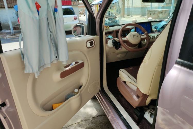 Used Bestune Pony 2025 222km Range Agile Horse Driver Seat