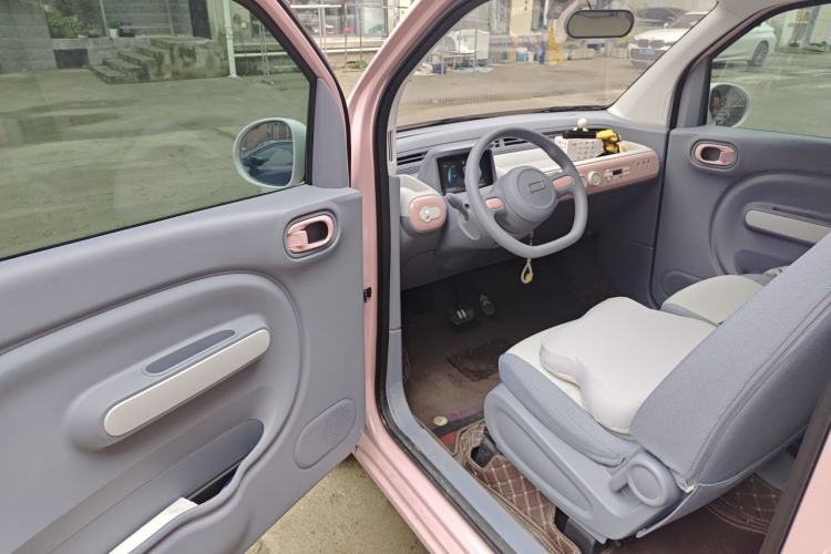Used Bestune Pony 2025 222km Range Agile Horse Driver Seat