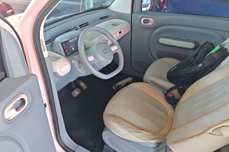 Used Bestune Pony 2025 222km Range Agile Horse Driver Seat
