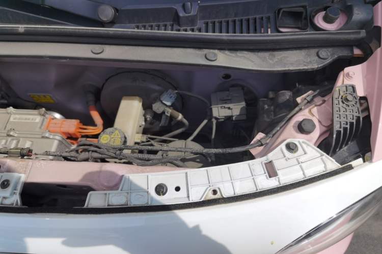 Used Bestune Pony 2025 222km Range Agile Horse Engine Bay Left