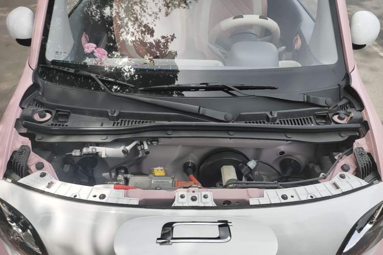 Used Bestune Pony 2025 222km Range Agile Horse Engine Bay