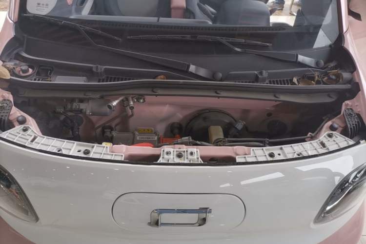 Used Bestune Pony 2025 222km Range Lingxi Horse Engine Bay