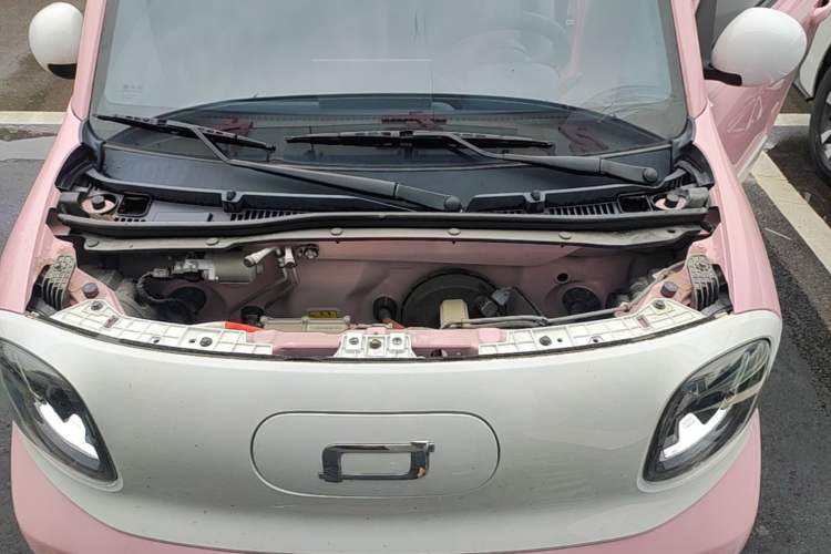 Used Bestune Pony 2025 222km Range Agile Horse Engine Bay
