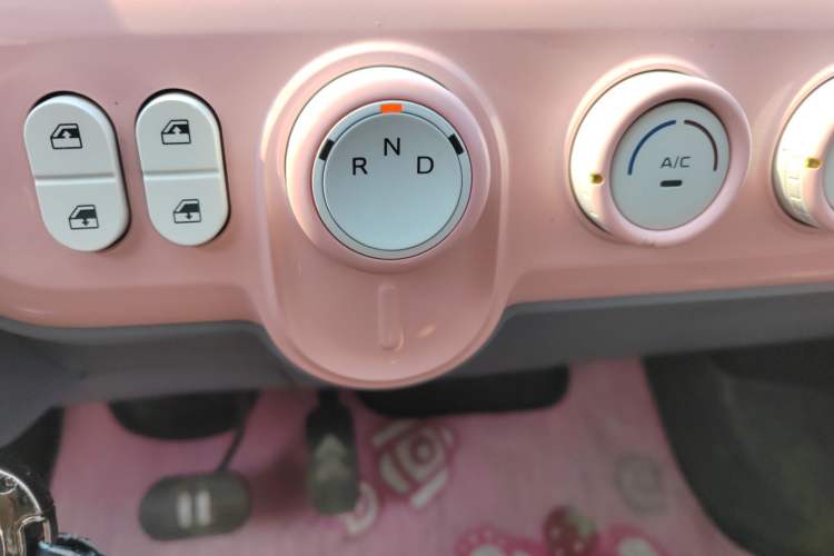 Used Bestune Pony 2025 222km Range Agile Horse Gear Lever