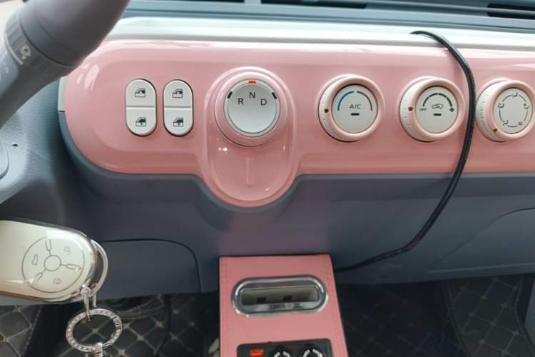 Used Bestune Pony 2025 222km Range Agile Horse Gear Lever