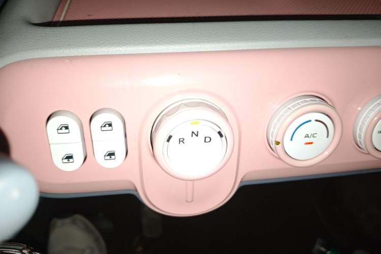 Used Bestune Pony 2025 222km Range Agile Horse Gear Lever