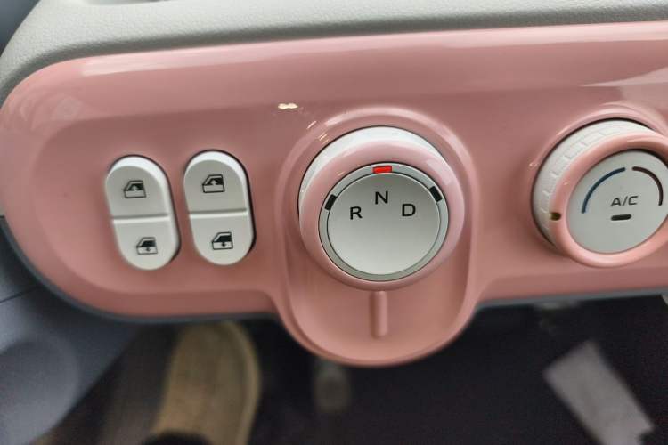 Used Bestune Pony 2025 222km Range Agile Horse Gear Lever