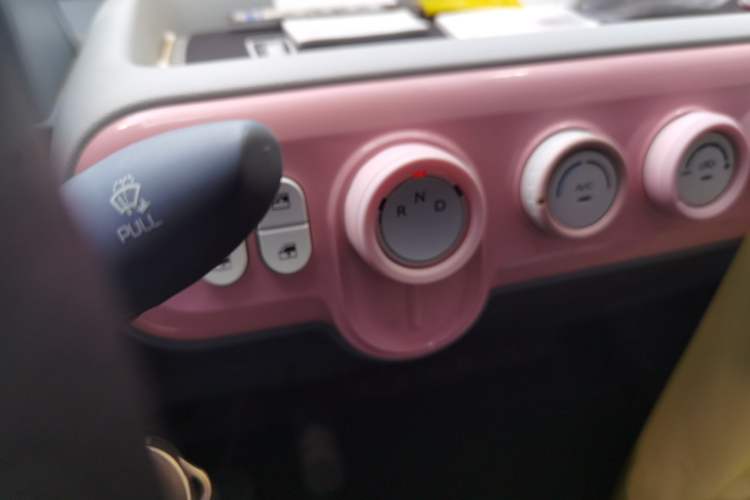 Used Bestune Pony 2025 222km Range Agile Horse Gear Lever