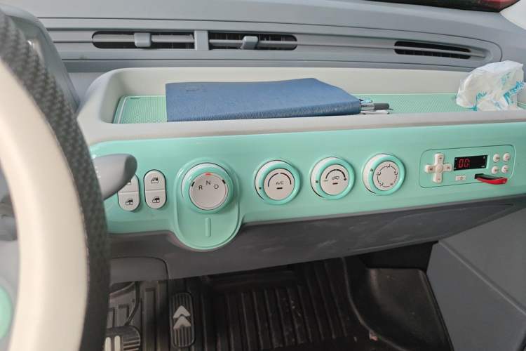 Used Bestune Pony 2025 222km Clever Horse Audio And AC Panel