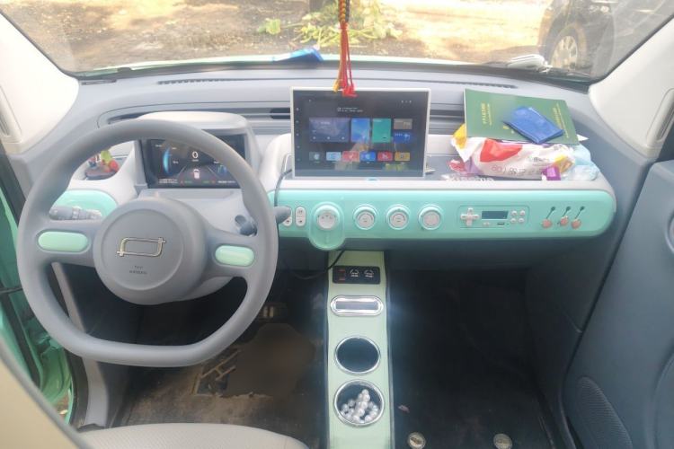 Used Bestune Pony 2025 222km Range Linglong Horse Center Console