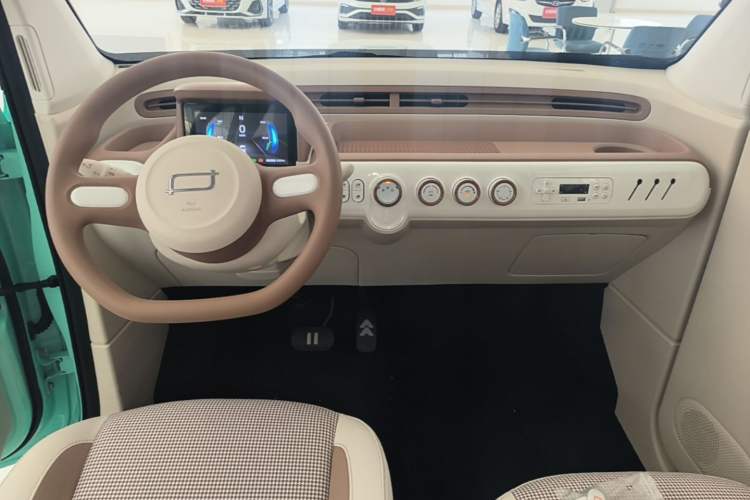 Used Bestune Pony 2025 222km Range Agile Horse Center Console