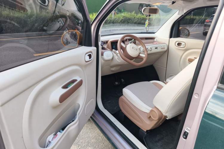Used Bestune Pony 2025 222km Range Agile Horse Driver Seat