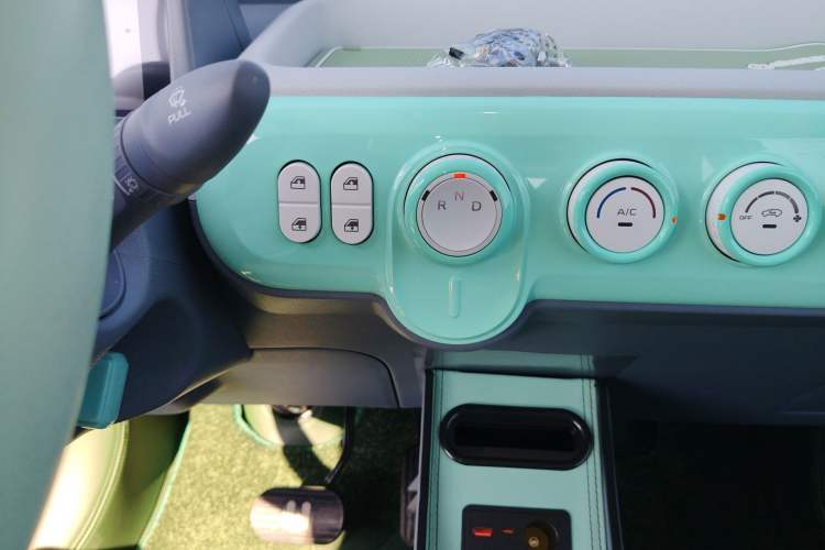Used Bestune Pony 2025 222km Range Agile Horse Gear Lever