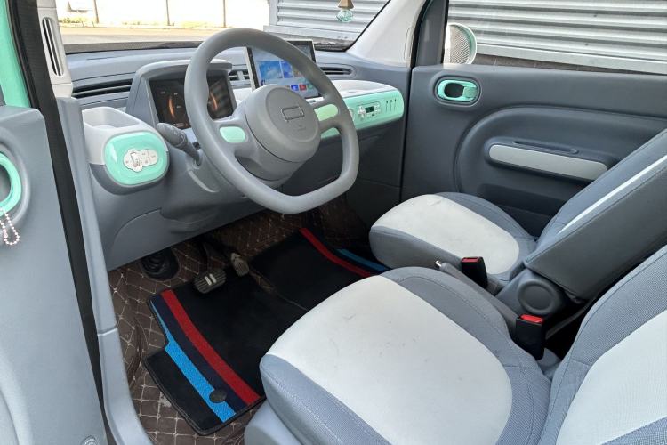 Used Bestune Pony 2025 222km Lightning Horse Interior 2