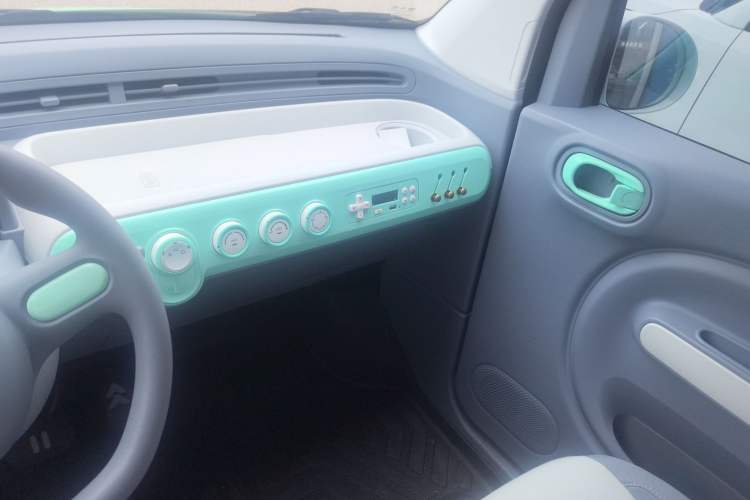 Used Bestune Pony 2025 222km Lightning Horse Interior 2