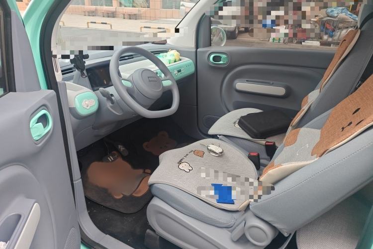 Used Bestune Pony 2025 222km Lightning Horse Interior 3
