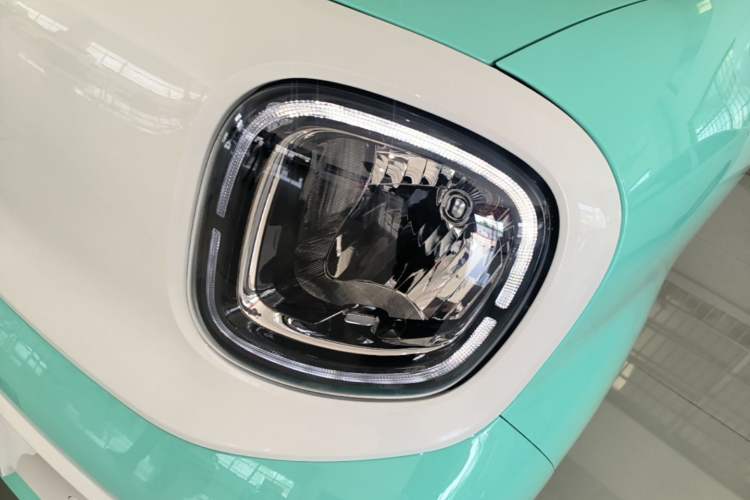 Used Bestune Pony 2025 222km Range Agile Horse Left Front Headlight
