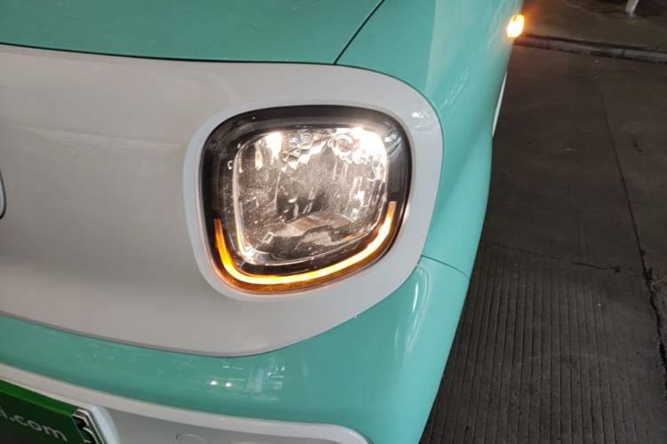 Used Bestune Pony 2025 222km Range Agile Horse Left Front Headlight
