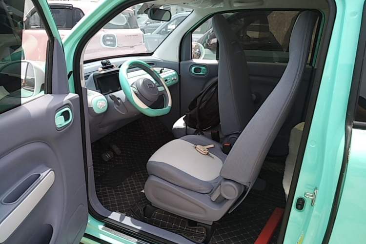 Used Bestune Pony 2025 222km Lightning Horse Left Front Seat