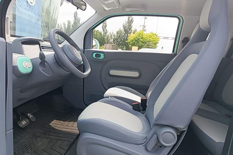 Used Bestune Pony 2025 222km Lightning Horse Left Front Seat