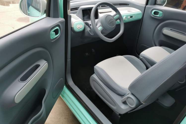 Used Bestune Pony 2025 222km Range Agile Horse Left Front Seat