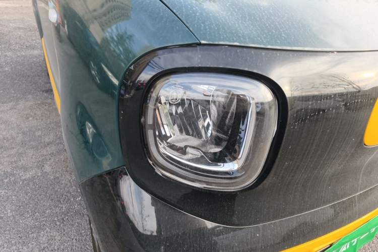 Used Bestune Pony 2025 222km Range Agile Horse Right Front Headlight