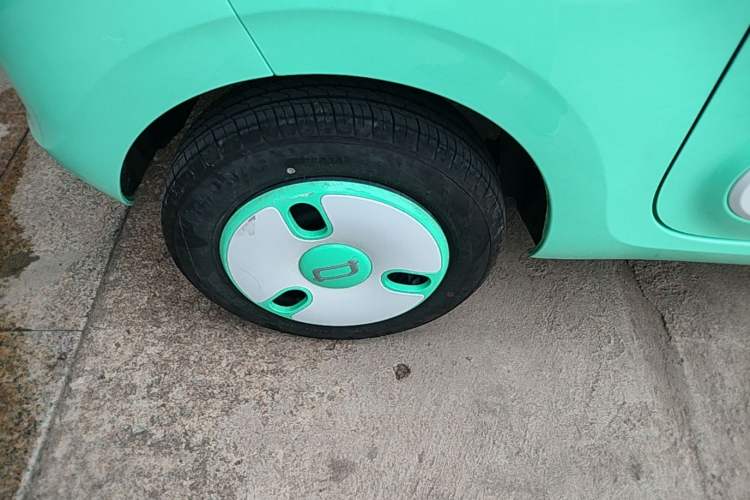Used Bestune Pony 2025 222km Range Elegant Horse Right Rear Wheel Hub