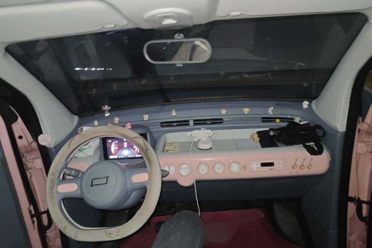 Used Bestune Pony 2025 222km Lightning Horse Interior 2