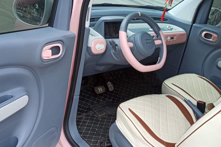 Used Bestune Pony 2025 222km Range Agile Horse Interior 2