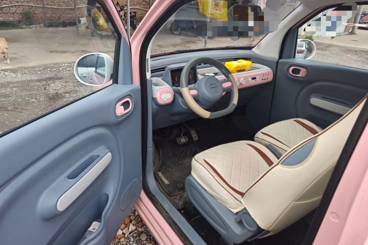 Used Bestune Pony 2025 222km Range Agile Horse Interior 3
