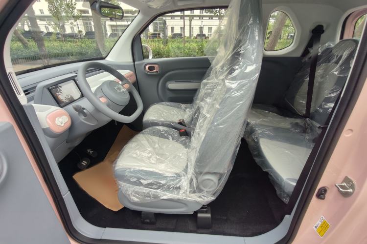 Used Bestune Pony 2025 222km Range Agile Horse Interior 3