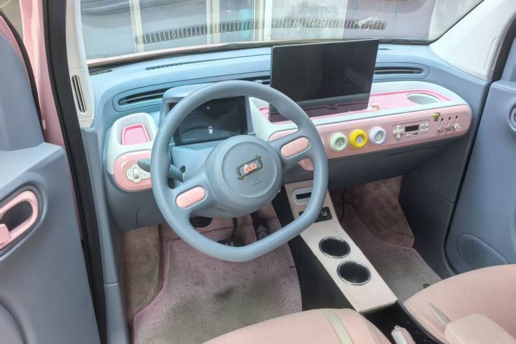 Used Bestune Pony 2025 222km Lightning Horse Interior 4