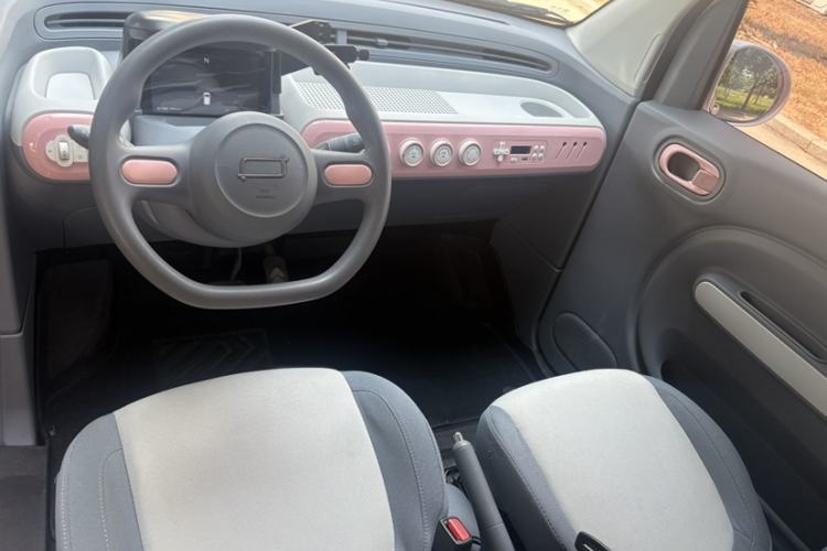 Used Bestune Pony 2025 222km Lightning Horse Interior 4