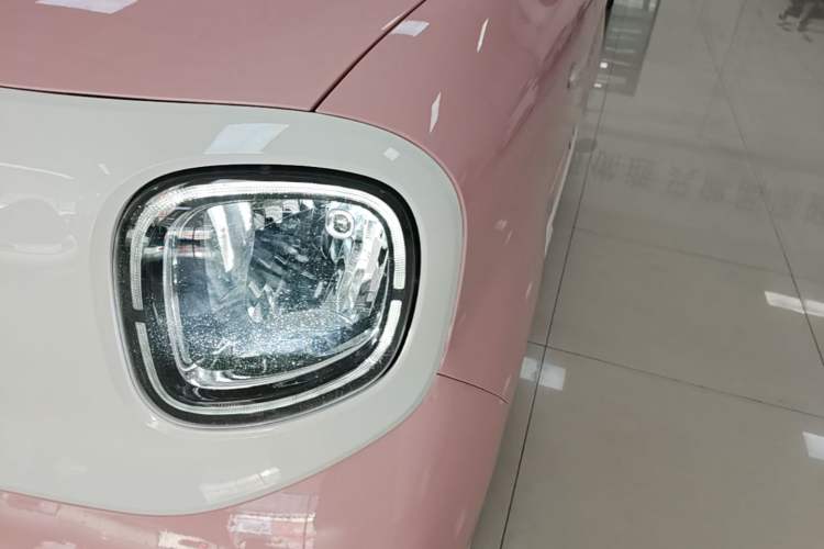 Used Bestune Pony 2025 222km Range Lingxi Horse Left Front Headlight