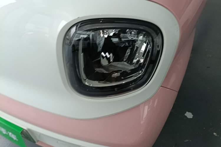 Used Bestune Pony 2025 222km Range Agile Horse Left Front Headlight