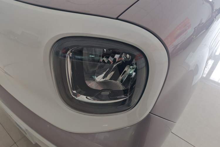 Used Bestune Pony 2025 222km Range Agile Horse Left Front Headlight
