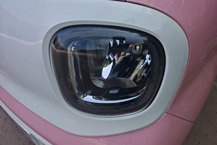 Used Bestune Pony 2025 222km Range Agile Horse Left Front Headlight