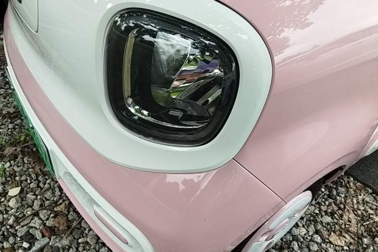 Used Bestune Pony 2025 222km Range Agile Horse Left Front Headlight