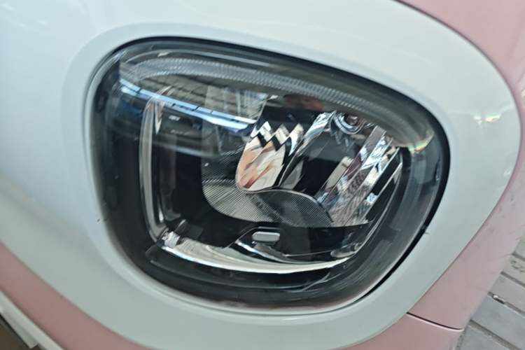 Used Bestune Pony 2025 222km Range Agile Horse Left Front Headlight