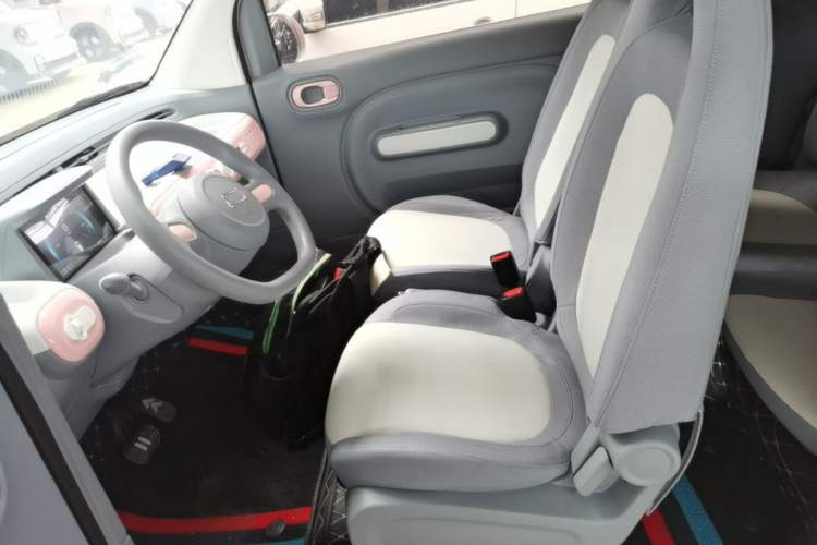 Used Bestune Pony 2025 222km Lightning Horse Left Front Seat
