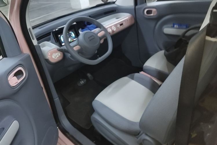 Used Bestune Pony 2025 222km Range Linglong Horse Left Front Seat