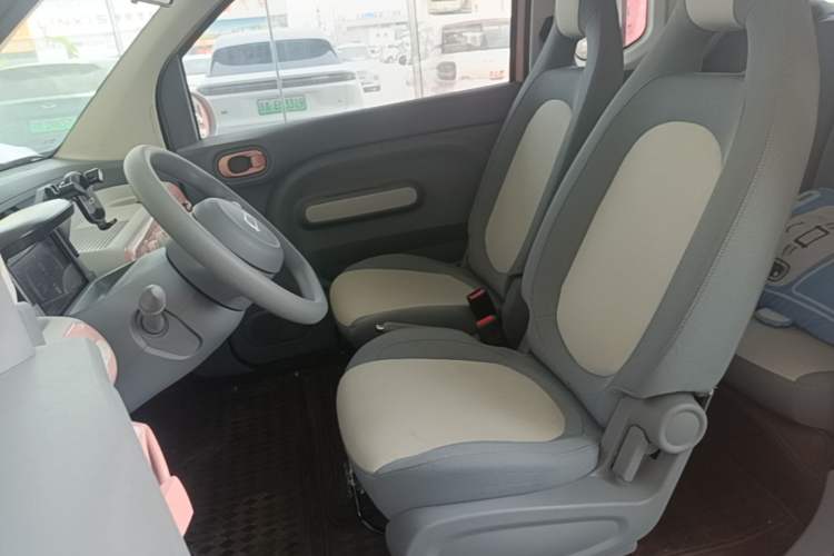 Used Bestune Pony 2025 222km Range Agile Horse Left Front Seat