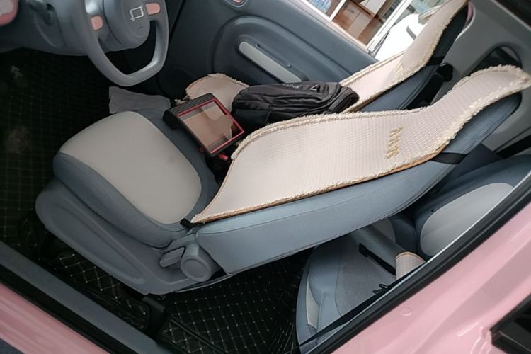Used Bestune Pony 2025 222km Range Elegant Horse Left Front Seat