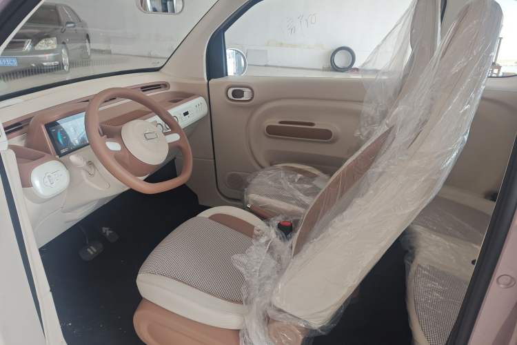 Used Bestune Pony 2025 222km Range Agile Horse Left Front Seat
