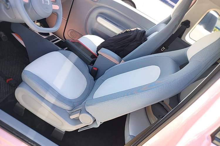 Used Bestune Pony 2025 222km Range Agile Horse Left Front Seat