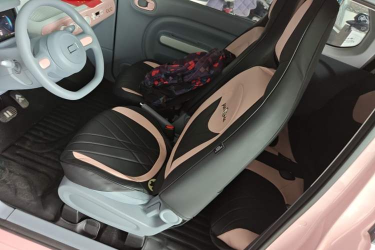 Used Bestune Pony 2025 222km Range Agile Horse Left Front Seat
